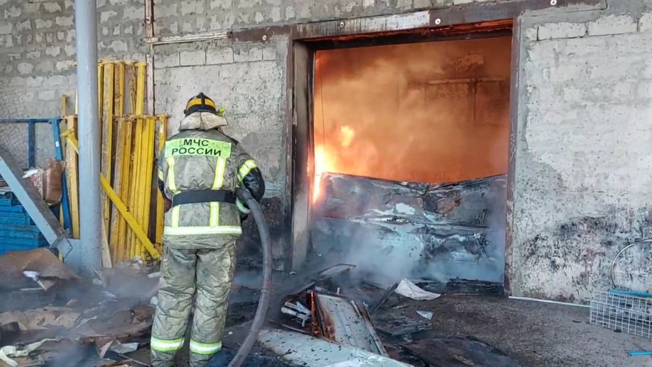 В Волгограде случился крупный пожар